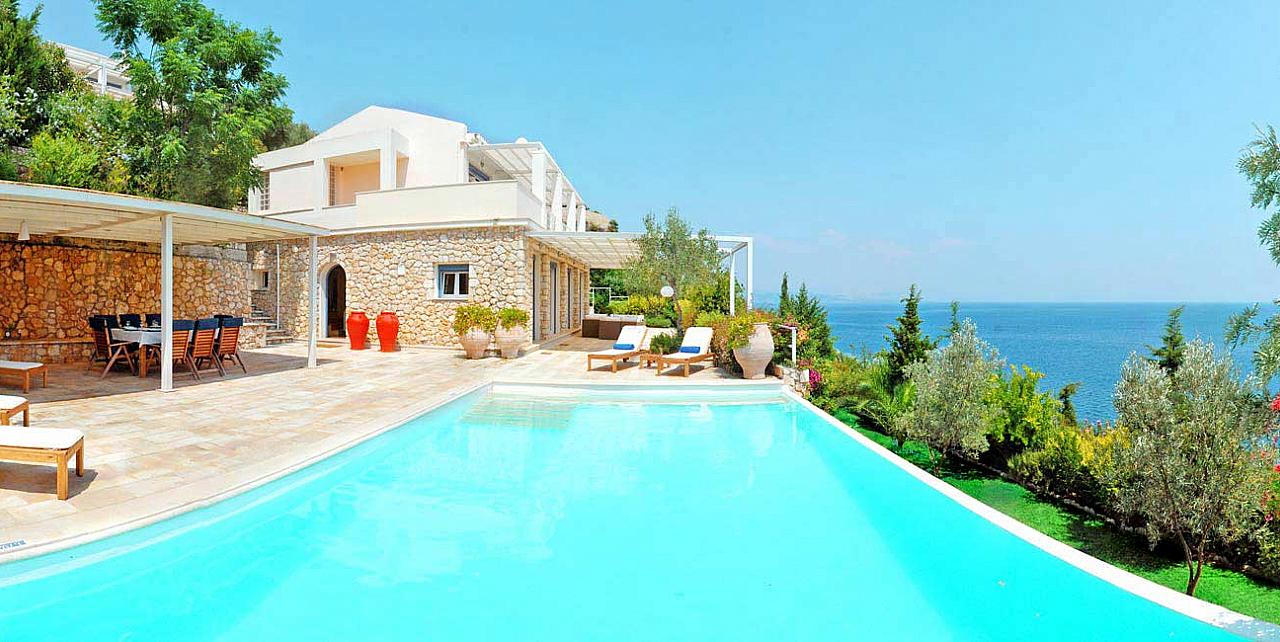 Prinias Villas