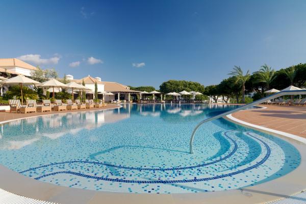 Pine Cliffs Resort A Luxury Collection Resort