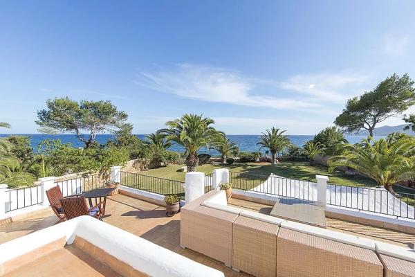Sea Breeze Estate