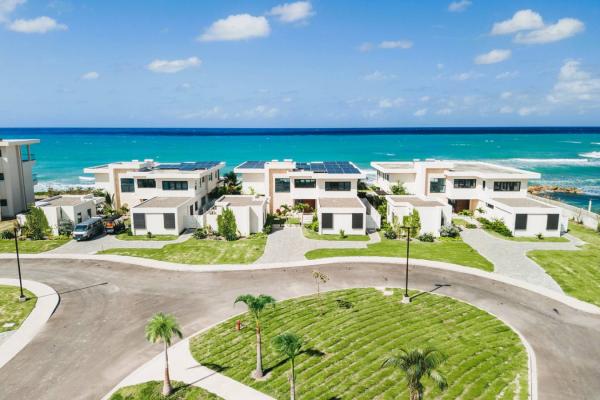 Endless - Palm Beach on Runaway Bay