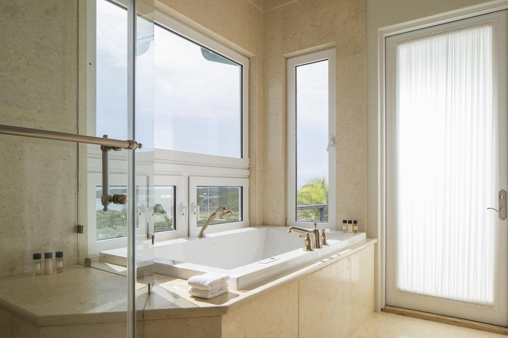 Over Yonder Cay - Exuma Private Island - East Cove Bathroom Over Yonder Cay