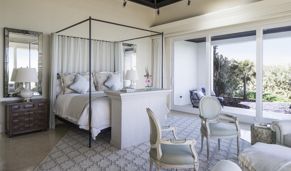 Over Yonder Cay - Exuma Private Island - Meridian House Bedroom Over Yonder Cay