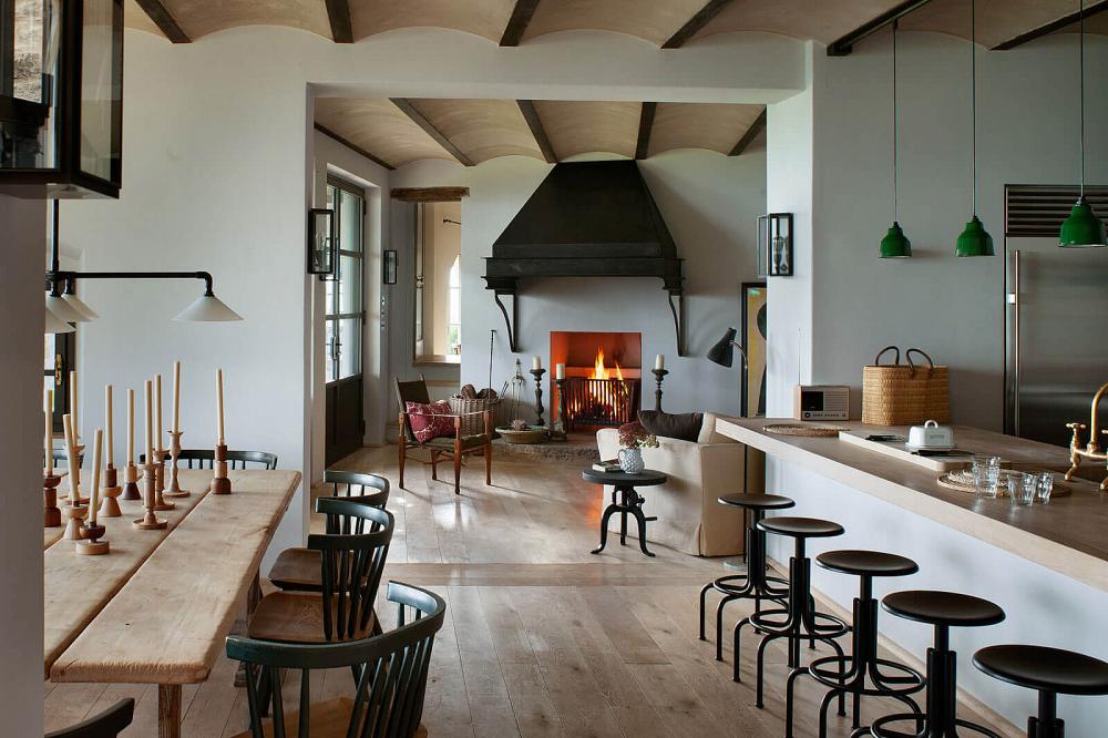 Villa Bell'Aria - Kitchen & Dining Room Villa Bell'Aria - Castello di Reschio and Villas Tuscany