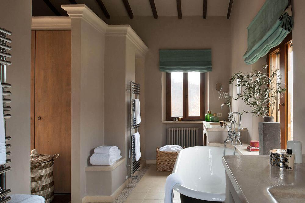 Villa Piantaverna - Master Bathroom Villa Piantaverna - Castello di Reschio and Villas Tuscany