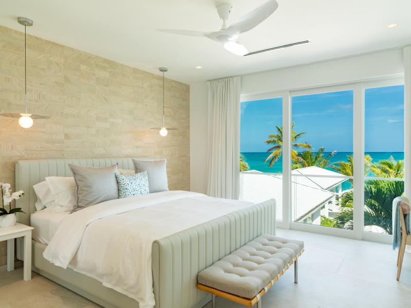 Milestone , Grace Bay , Providenciales 