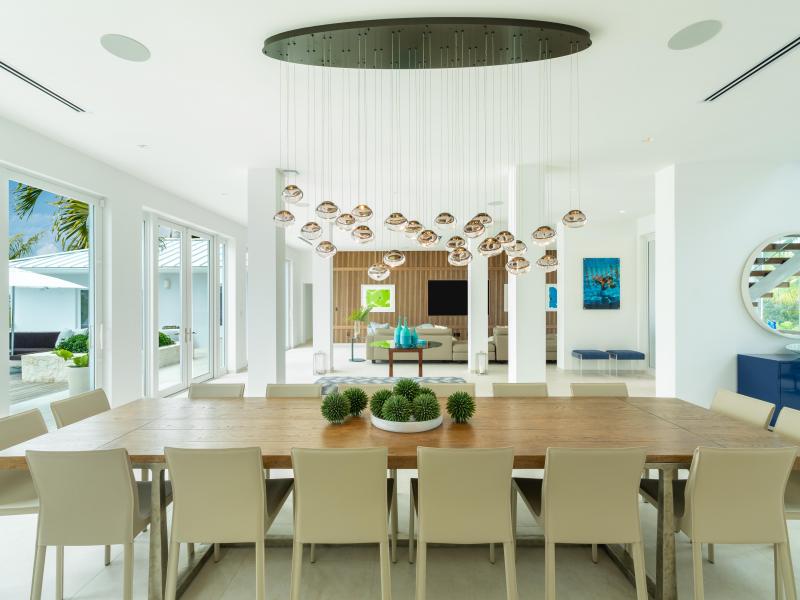 Milestone , Grace Bay , Providenciales 