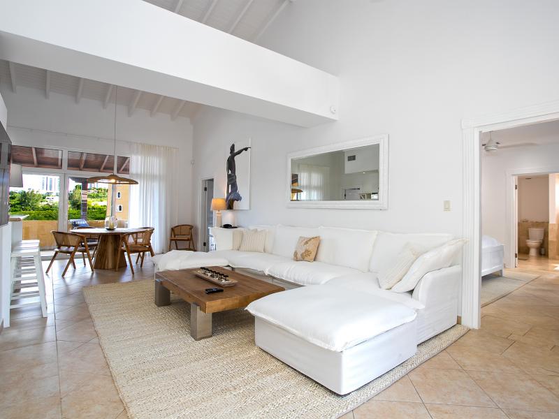 Marina 360 , Cupecoy 