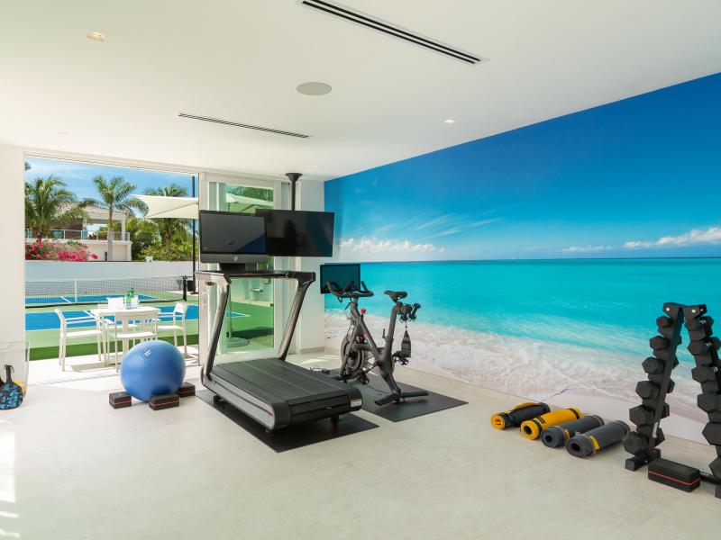 Milestone , Grace Bay , Providenciales 