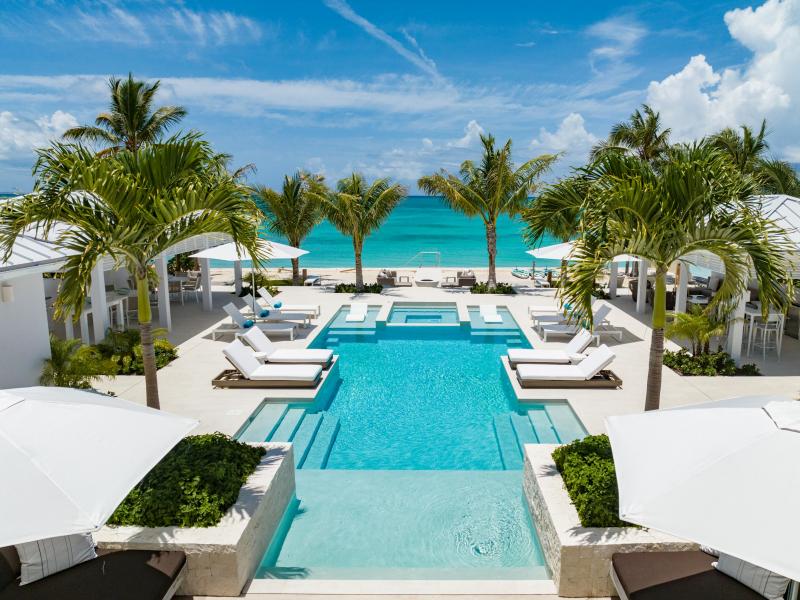 Milestone , Grace Bay , Providenciales 