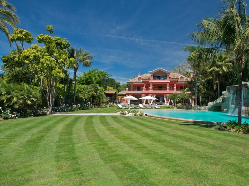 Villa Loriana , Marbella 