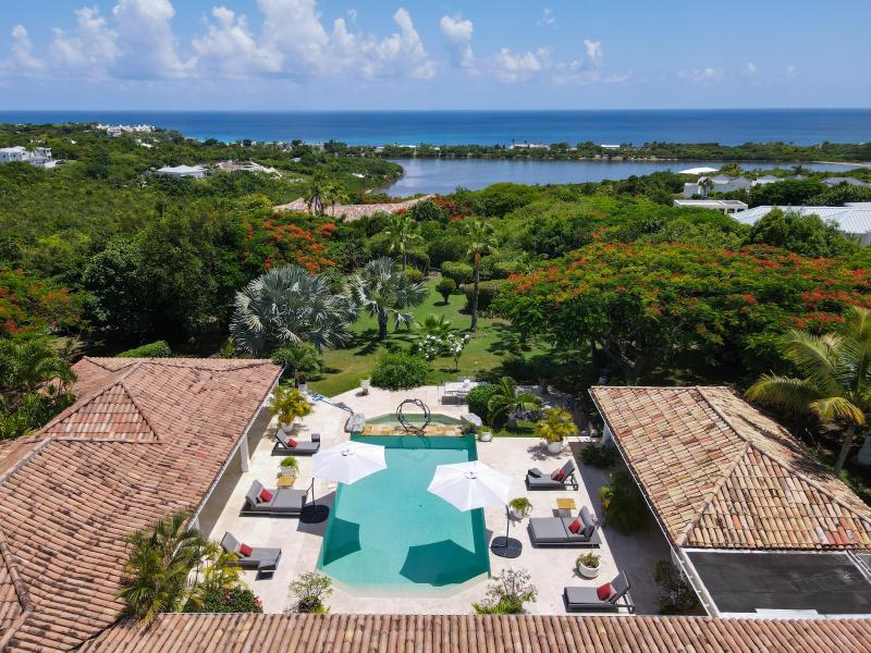 La Pinta , Terres Basses 