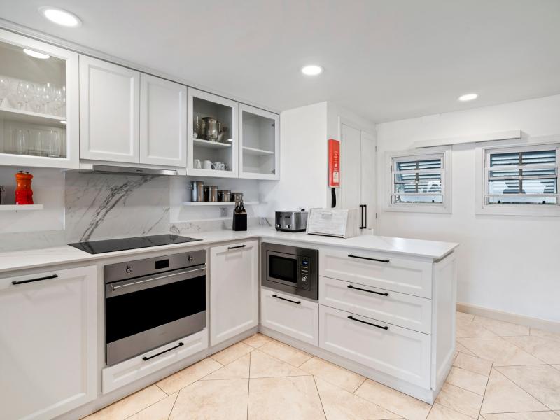 Villas on the Beach 201 - Barolo , Beachfront villas Barbados , Holetown , St James , Villas on the Beach, Barbados , West Coast Barbados 