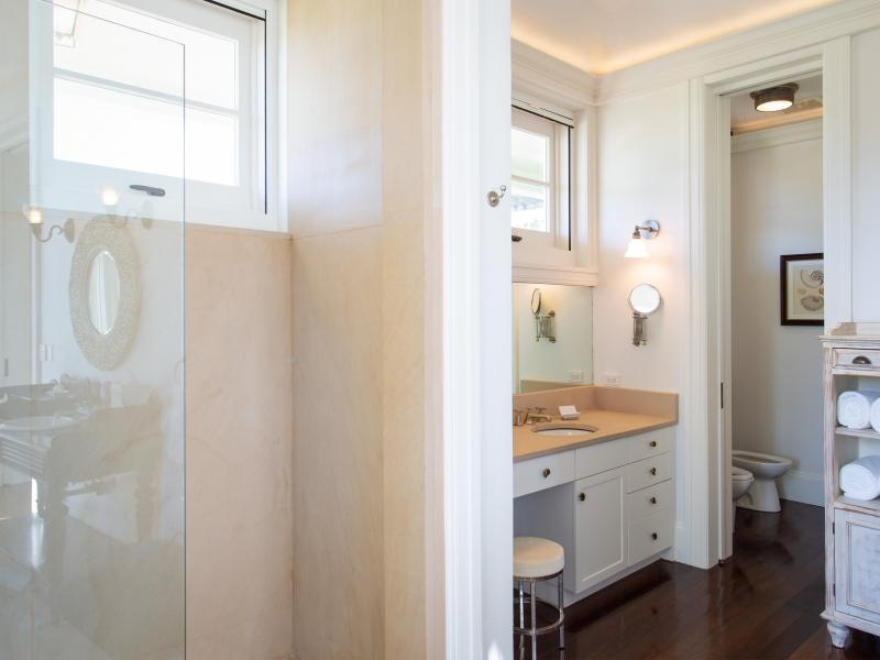 Coral Estate , Long Bay 