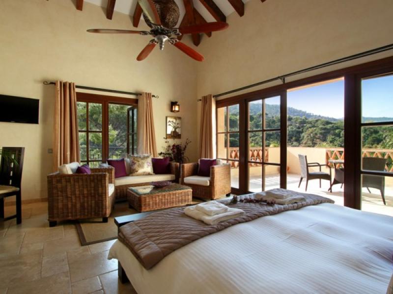 Gran Villa San Pietro , El Madronal 