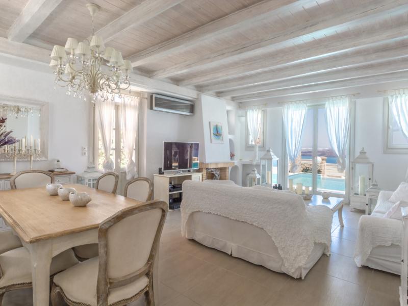 Villa Akrotiri , Santorini 