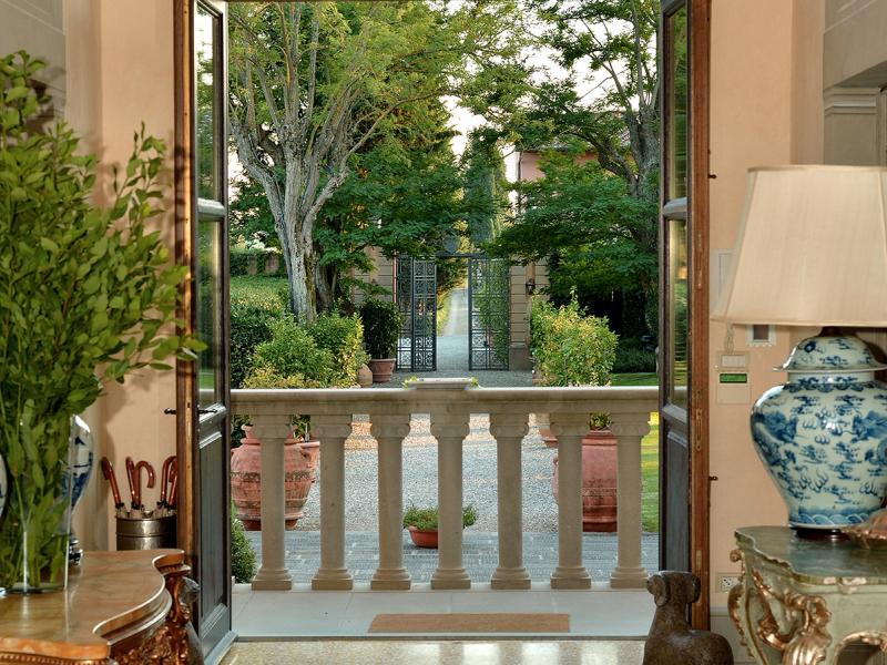 Mangiacane Estate , Tuscany 