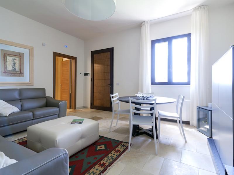 Villa Ceratonia , Puglia 