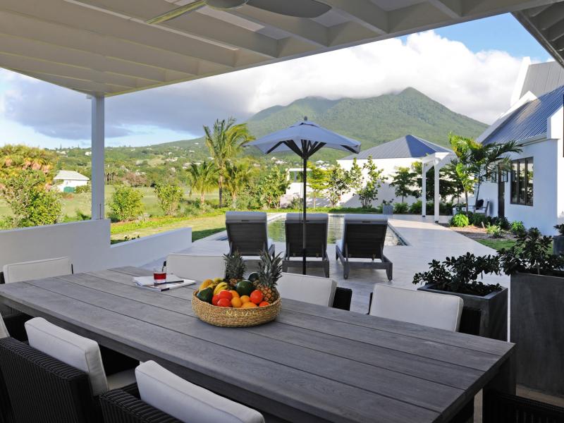 Four Seasons Nevis , St Kitts 