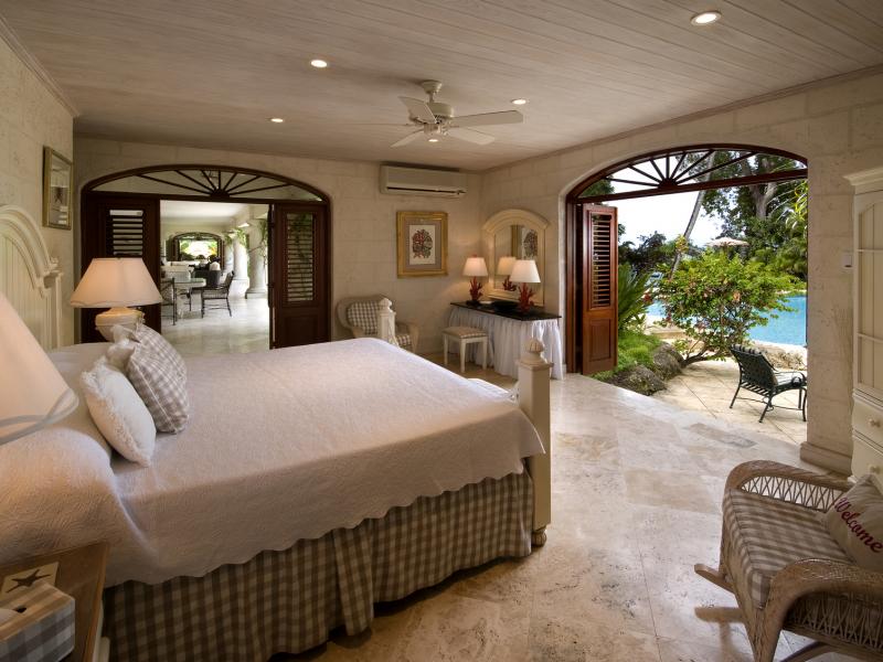 Moon Reach - Beachfront , Beachfront villas Barbados , Lower Carlton , St James , The Garden, Barbados , West Coast Barbados 