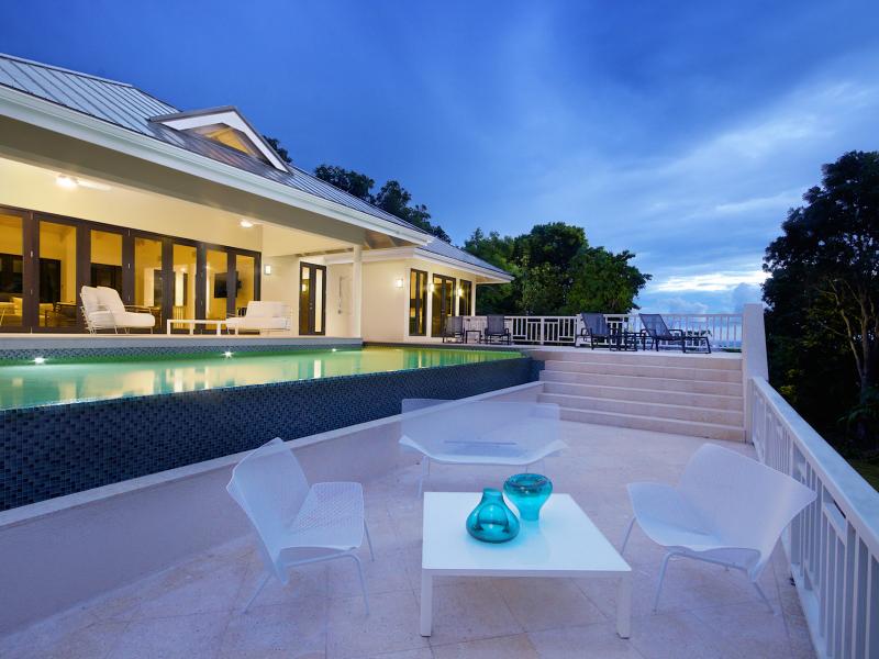 Four Seasons Nevis , St Kitts 