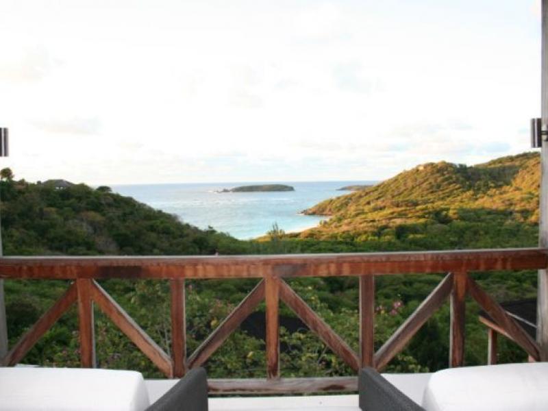 Macaroni Beach House , Macaroni Bay 