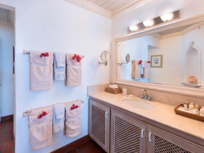 Emerald Beach 5 - Aspicia , Beachfront villas Barbados , Emerald Beach , Gibbes , St Peter , West Coast Barbados 