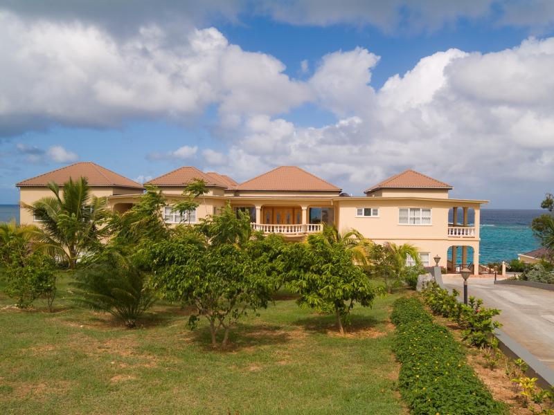 Ultimacy Villa , Rose Hill 