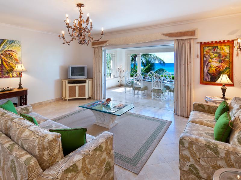 Schooner Bay 201 - Flamboyant - Beachfront , Beachfront villas Barbados , Schooner Bay , Speightstown , St Peter , West Coast Barbados 