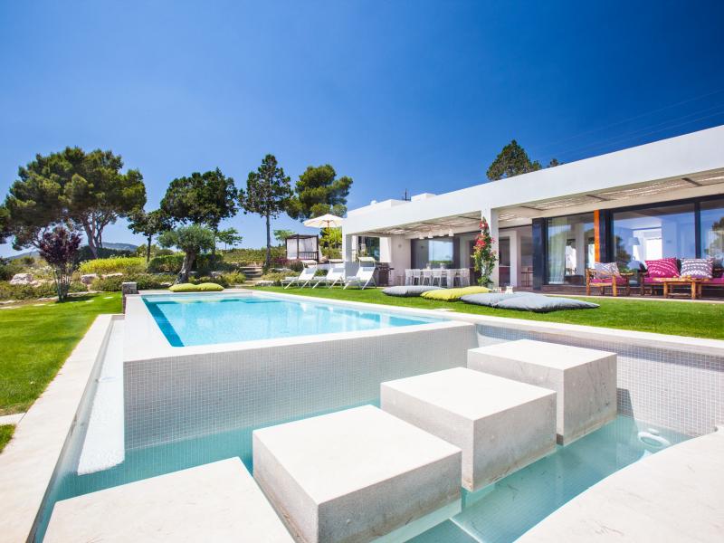 Can Concordia , South 