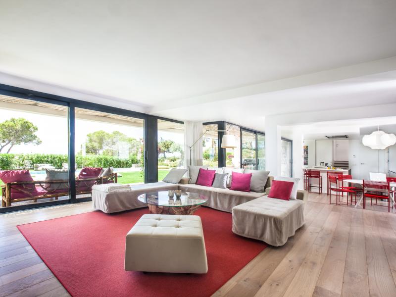 Can Concordia , South 