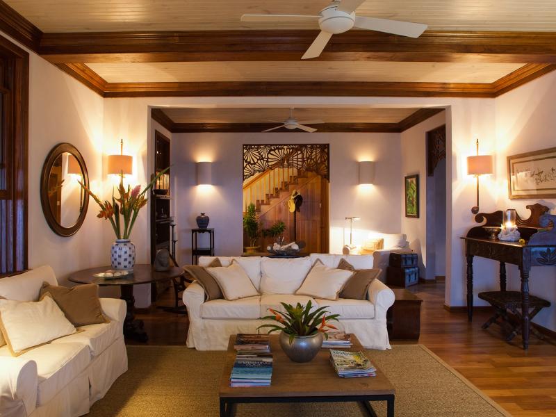 Hidden Bay by the Sea , Runaway Bay 