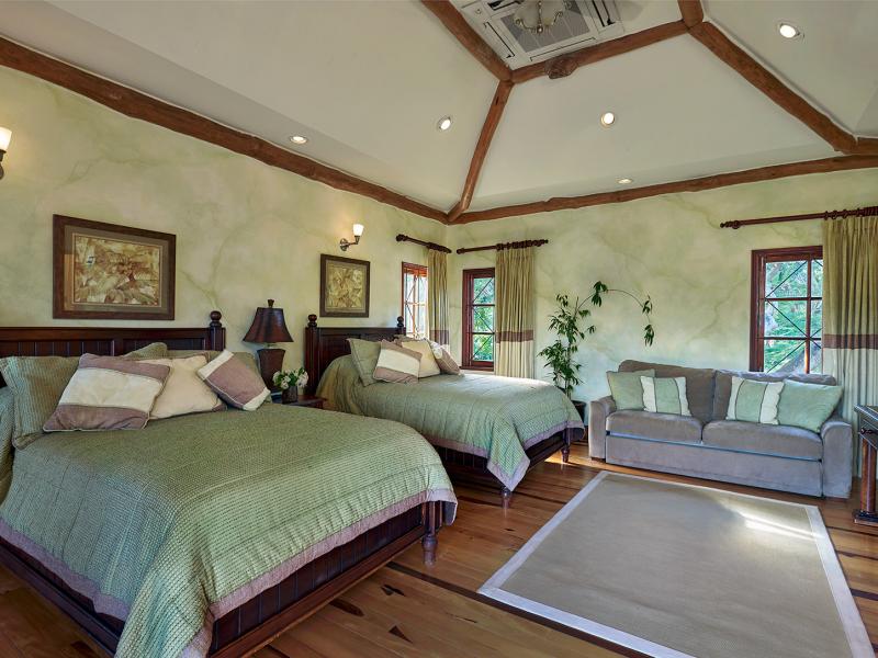 Whispering Waters , Discovery Bay 