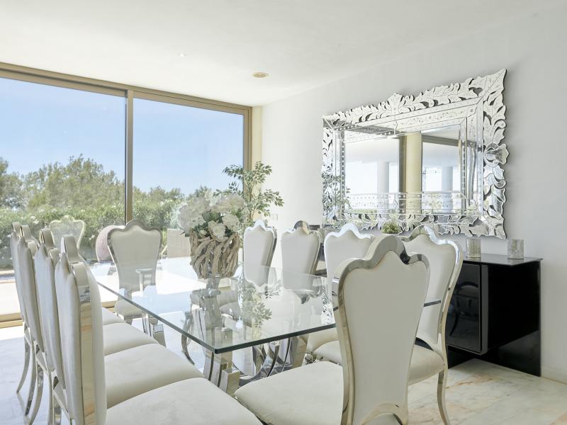 Can Rimbau Heights , East , Jesus 