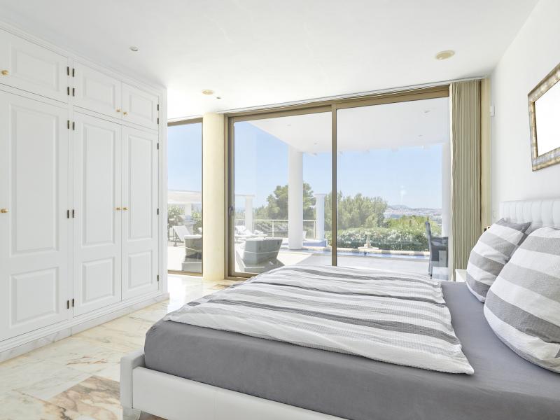 Can Rimbau Heights , East , Jesus 