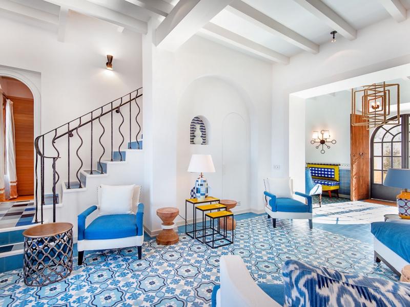 Villa Rafaella , West 