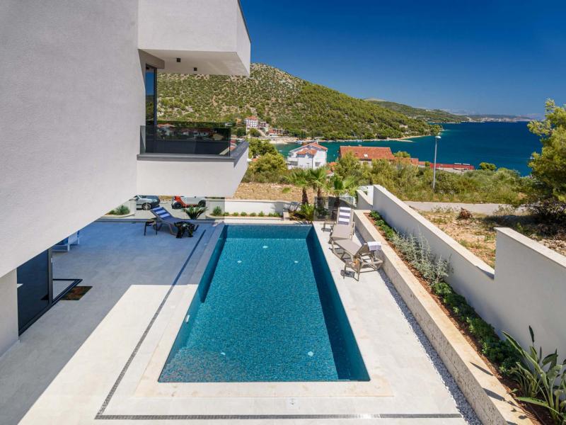 Villa Lucy.Plum , Dalmatian Hinterland , Trogir Riviera 