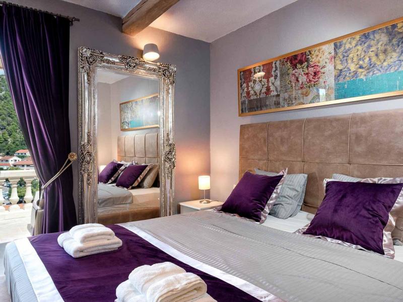 Villa Aurelia , Islands 