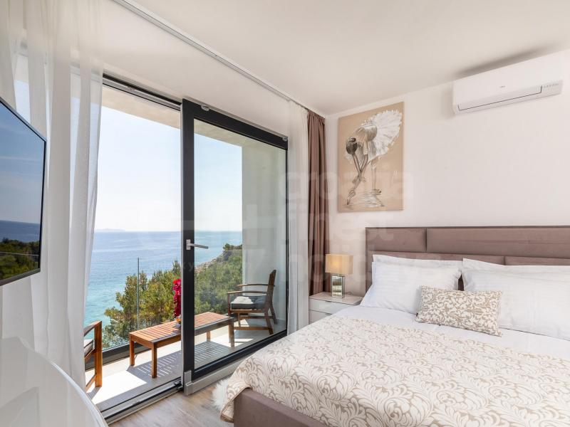 Villa Seaside Haven , Islands 