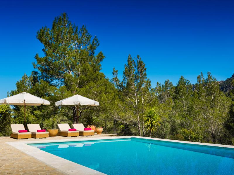 Villa Santiago , West 