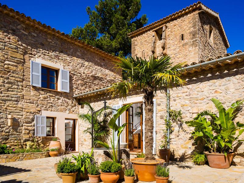 Villa Santiago , West 