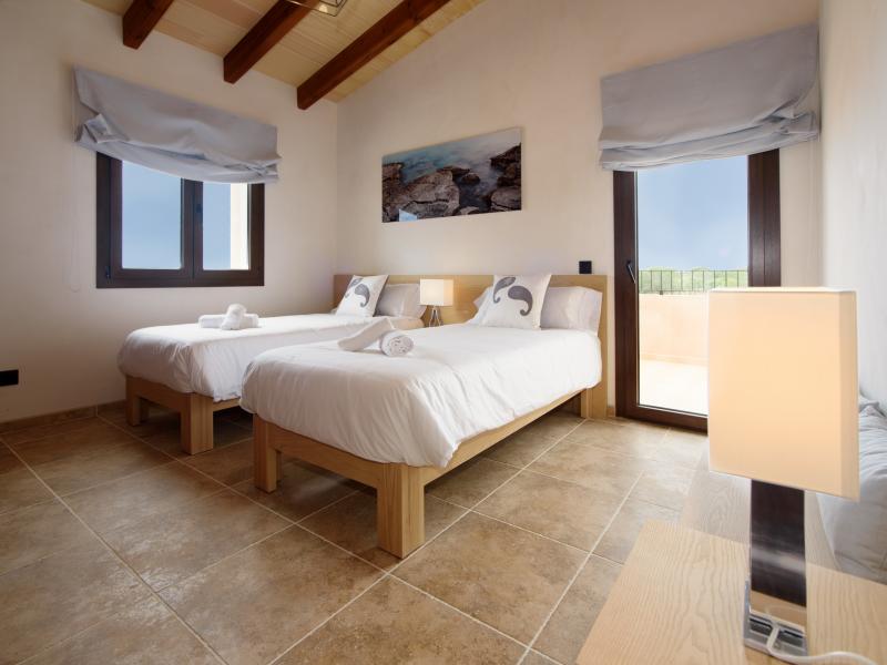 Villa Antonio , East 