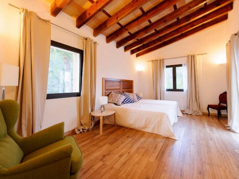 Finca San Salvador , East 