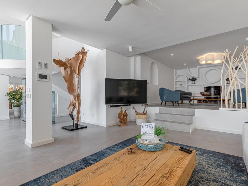 Villa Adriano , Santa Ponca 