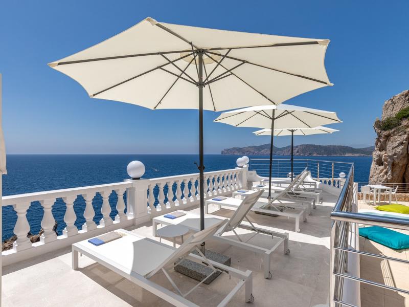 Villa Adriano , Santa Ponca 