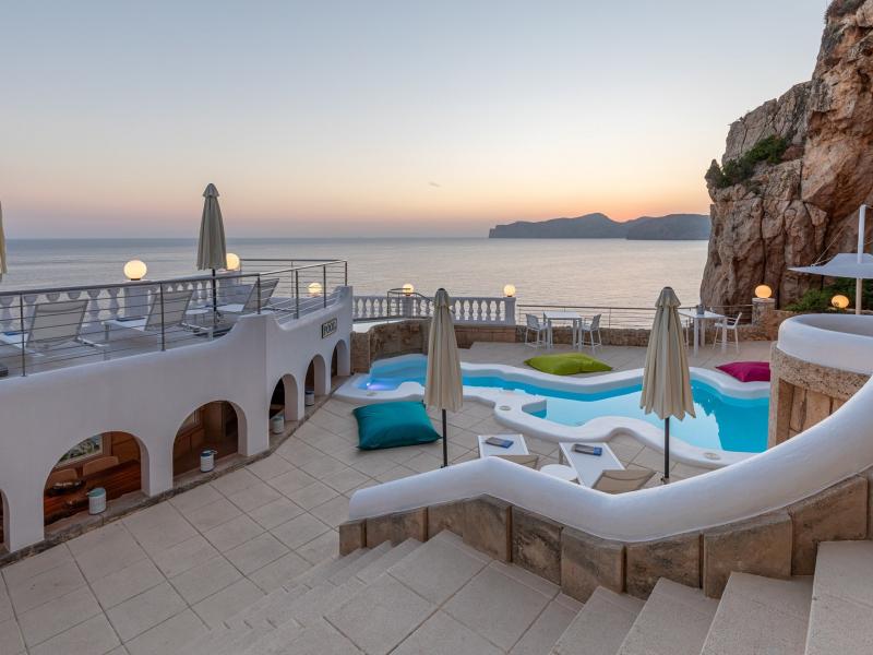 Villa Adriano , Santa Ponca 