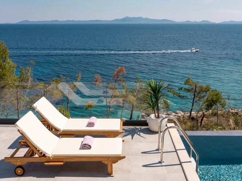 Villa Seaside Haven , Islands 