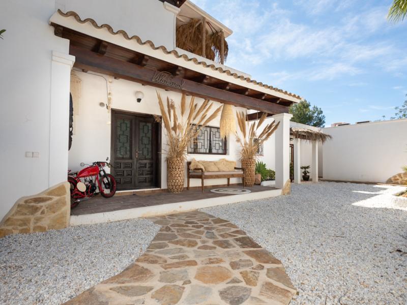 Villa Larish , Ibiza 