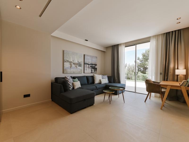 Villa Hosefina , Cas Català-Illetes 
