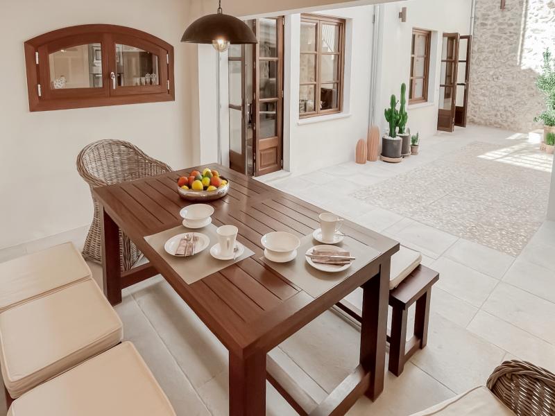 Casa Belisima , Arta , East 