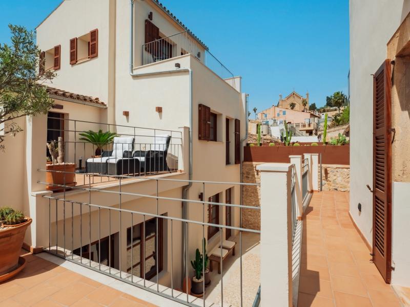 Casa Belisima , Arta , East 
